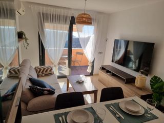 Rent Apartment  Calle higueras de las (env). Apartamento con vistas al mar, piscinas y gimnasio  alquiler de