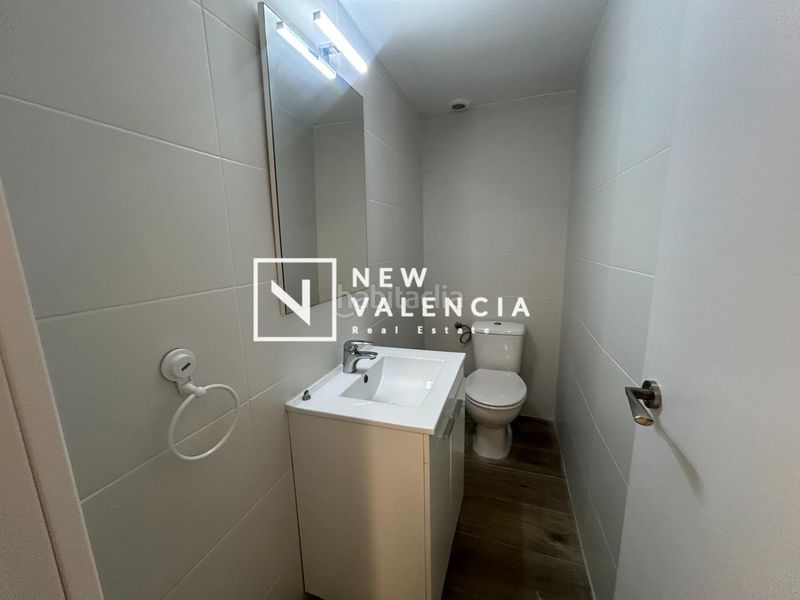 Foto a06eba0f-4080-4d85-92cd-49eb889d27ff. Local comercial a Nou Moles Valencia