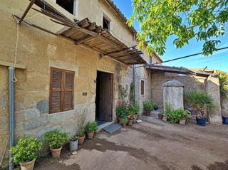 Chalet in Pollença Poble. Encanto rural con potencial finca rústica a la venta en pollença