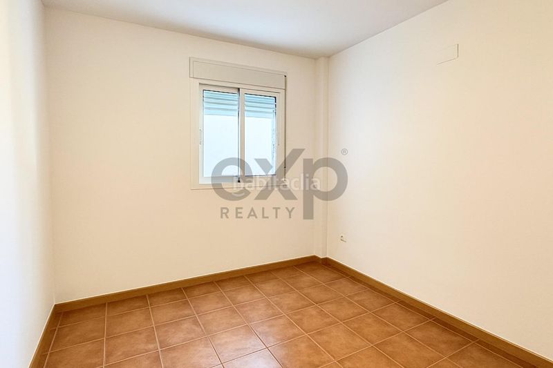 Foto a2ac3eba-3aa8-4229-9eae-2efd5b60d08b. Casa amb calefacció aparcament piscina a Riba - roja de Túria