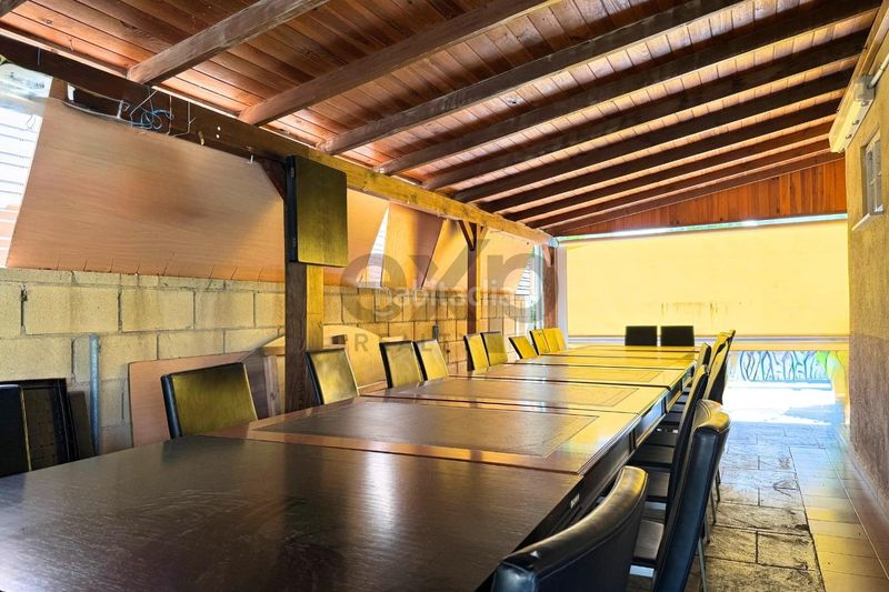 Foto c363fb50-395d-4e74-833c-db1da60cac77. Casa amb calefacció aparcament piscina a Riba - roja de Túria