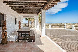 Chalet à Aguamarga. Venta de espectacular chalet en agua amarga!
