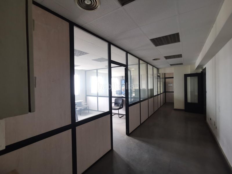 Foto 8a19f693-adeb-48de-8ad0-e7e2bb4074c7. Nau industrial a Lemoa