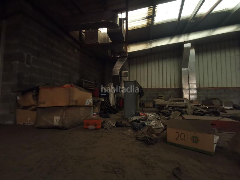Foto ebb72922-f326-45a2-ada9-bfa8f5b1e8c0. Nau industrial a Lemoa