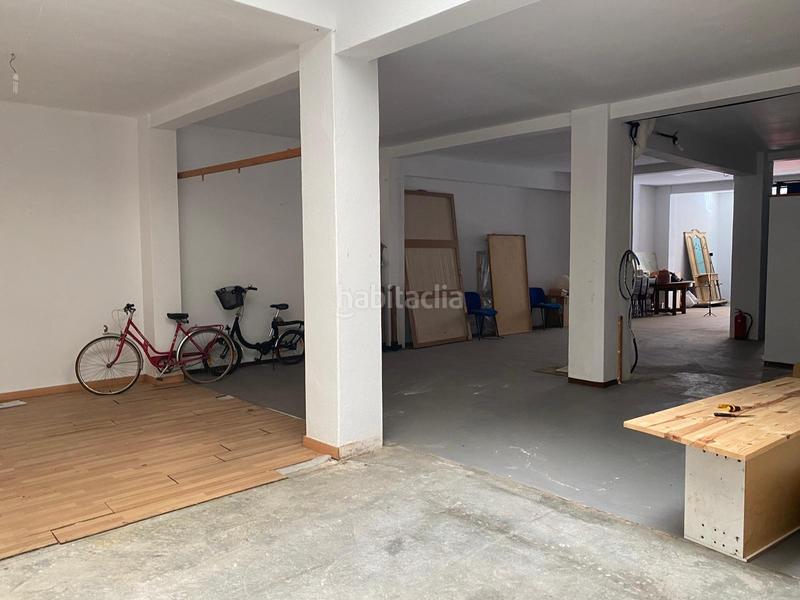 Foto 8be248ce-12db-40b9-abe1-b6c93ece8c0c. Local comercial estupendo local en calle comercial en Huelva