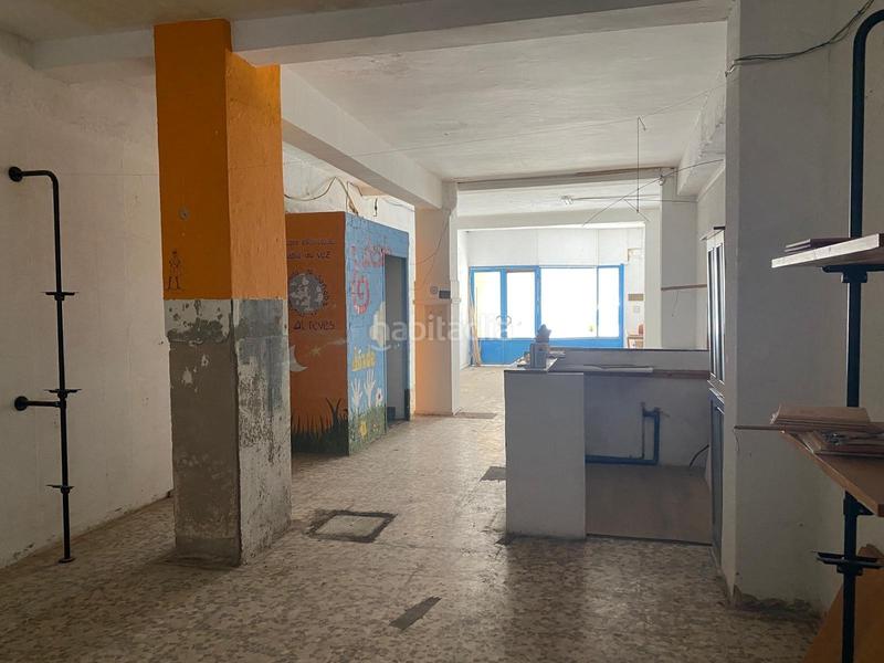 Foto d5f4e5fc-2f98-40e9-ad2b-206bdab9196b. Local comercial estupendo local en calle comercial en Huelva