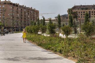 Apartament a Beteró. Loft en planta baja con terraza en el cabanyal  ideal para inver