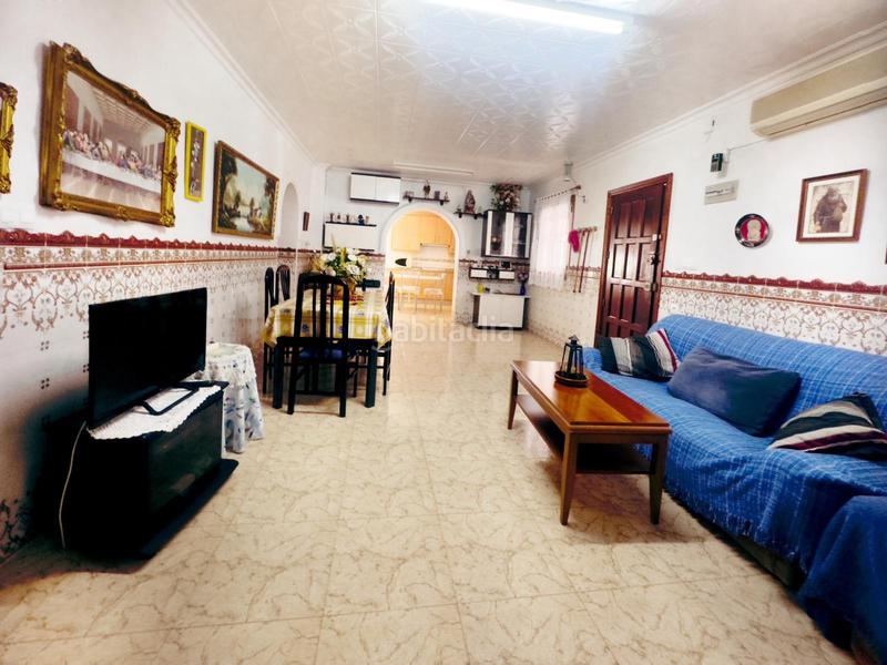 Foto c9f17ab4-2dbb-4432-be1e-a77b6a8ab7d4. Chalet dans partida lomas gp.2 117 dans Albatera