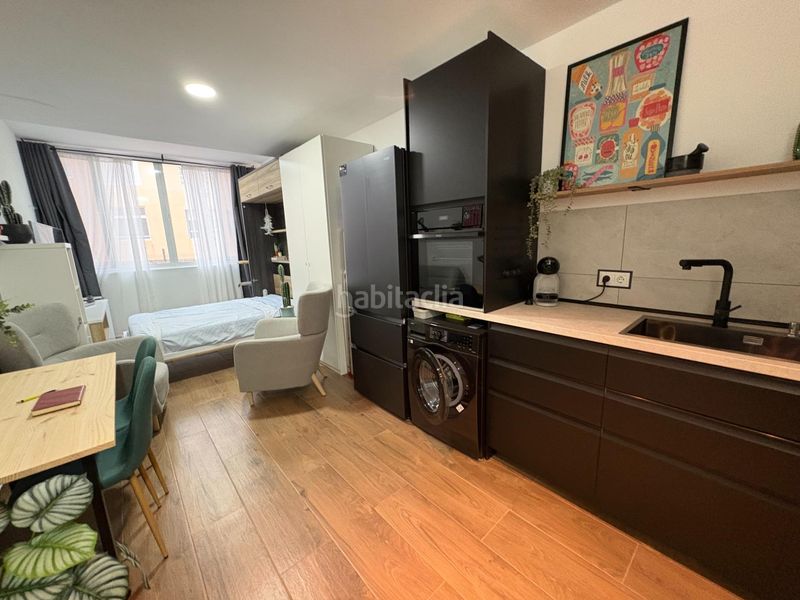 Foto 2078068e-1647-4723-becb-2544265facd1. Estudi amb aparcament a Los Europeos Torrevieja