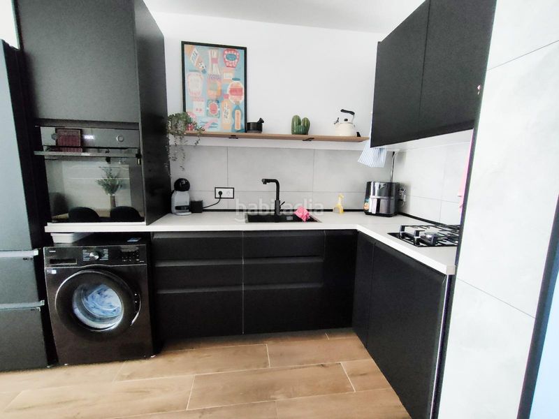 Foto 5615223c-8d29-4fee-9f89-367f6aa2b8e9. Estudi amb aparcament a Los Europeos Torrevieja