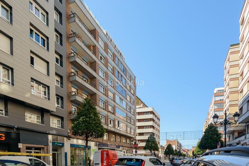 Foto 9047bef1-05ba-4b98-b4fe-a84bfa9f4ae9. Ático en avenida valentin Masip 21 ático en buenavista vallobin Masip en Oviedo
