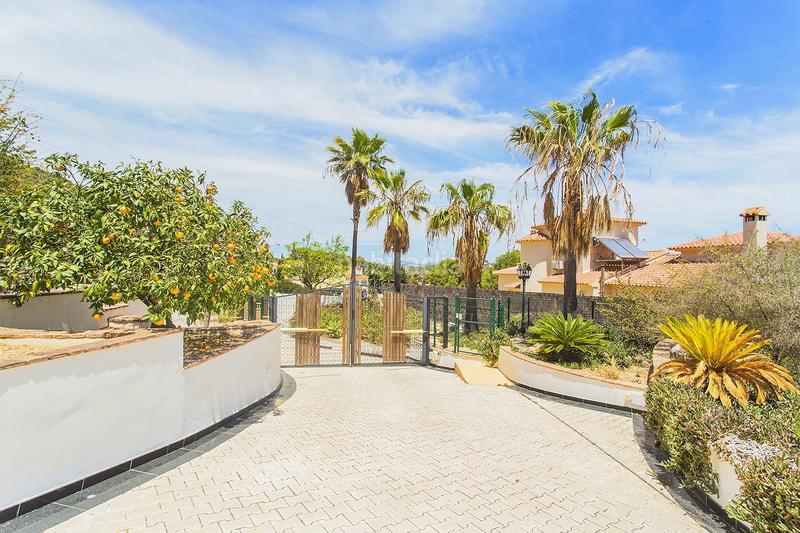 Foto 50b7db39-962d-4b87-84cd-3dcdba67fe2d. Xalet amb calefacció aparcament piscina a Oltamar - Cucarres Calp