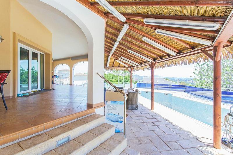 Foto 78d94983-db84-424b-b012-a55fe5332ddc. Xalet amb calefacció aparcament piscina a Oltamar - Cucarres Calp