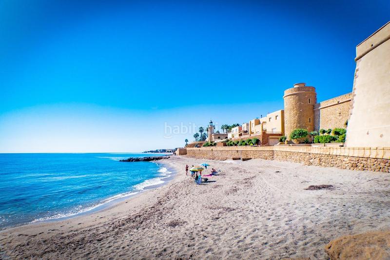 Foto 22ecfb1a-5d6a-4bce-8dba-87f61f2d1225. Maison avec parking dans El Puerto - La Romanilla Roquetas de Mar