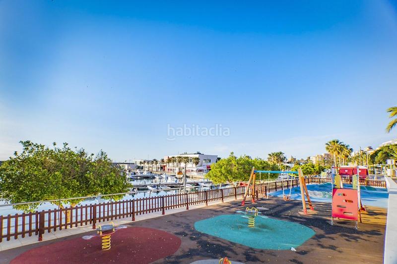 Foto 2ae733e6-7cb1-42cf-ba70-7c66dce2f46d. Maison avec parking dans El Puerto - La Romanilla Roquetas de Mar