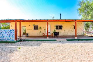 Maison à Zona Carrefour - Urbanizaciones. Chalet independiente con piscina y zona de barbacoa en torreviej