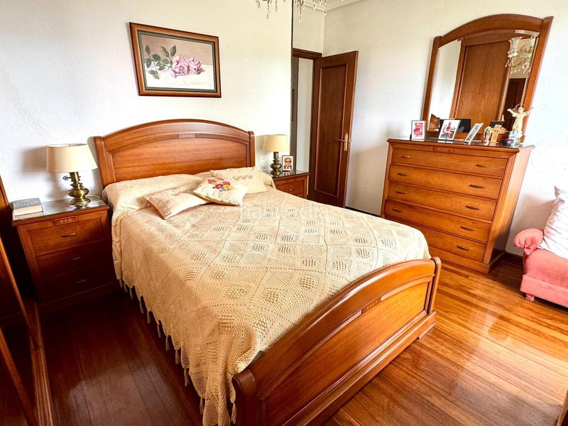 Foto d7820f3f-154a-4691-b034-8f6c277dac0a. Pis a calle gerardo diego 1 a Alisal - San Román Santander