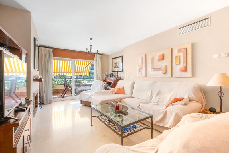 Foto 1f3fb338-d3cf-47cb-a483-7e79cbbd3b69. Appartement mit parking pool in Guadalmina Alta Marbella