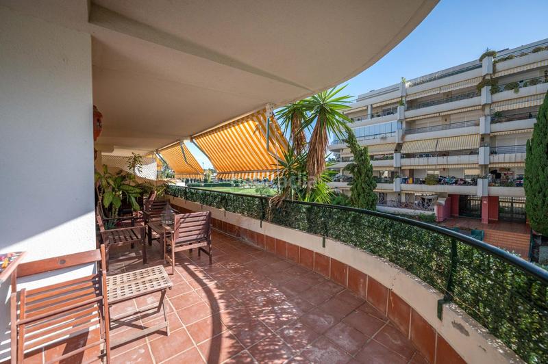 Foto fc8f8e1e-0d76-42d9-93e2-1b7f23446bcb. Appartement mit parking pool in Guadalmina Alta Marbella