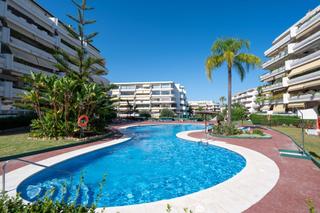 Apartament a Guadalmina Alta. Apartamento en guadalmina alta de 3 habitaciones, 3 baños y ampl