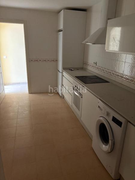 Foto 2ca010c0-e4a5-4e8b-97e7-66c8168ab272. Pis a tucan 14 a Torreblanca del Sol Fuengirola