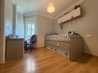 Piso en Calle nueva atalaya 3. Propiedad en venta en estepona