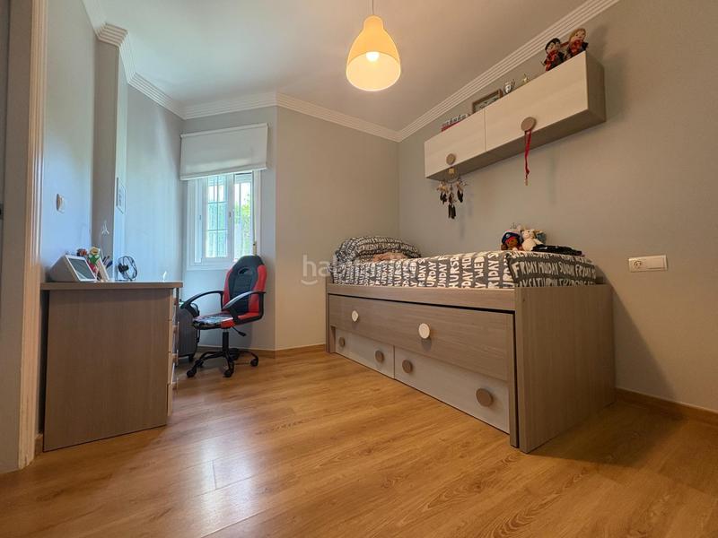 Foto c767423b-dd87-4c23-90b9-960b010b4cb6. Piso en calle Nueva Atalaya 3 propiedad en venta en Estepona