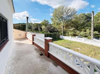 Chalet  Carrer torrent fondo, del. Casa reformada a estrenar con parcela de 700 m2 en vacarisses