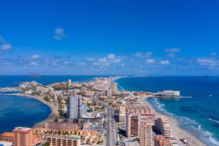 Xalet  Veneziola e (manga). Exclusiva villa junto al mar con acceso directo al agua