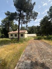 Casa  Calle de las acacias. Chalet independiente con gran parcela en urbanización sietefuent