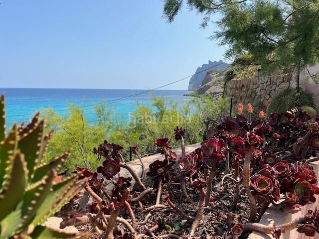Foto 971229a7-83d1-4d8d-9490-7f06c8b1acfb. Casa amb piscina a Cala Sant Vicenç Pollença