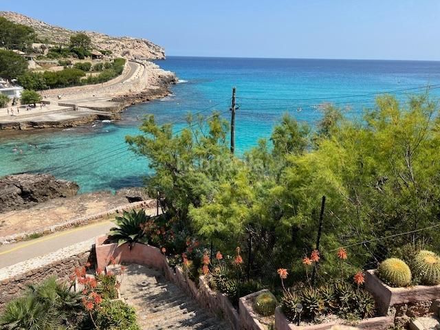 Foto 9f0774a1-aa97-49cb-a11c-df7a018f61bb. Casa amb piscina a Cala Sant Vicenç Pollença