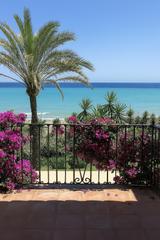 Doppelhaus in Urbanizacion calle jorge. Villa exclusiva en primera línea de playa con 5 dormitorios y vi