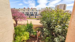 Casa aparellada  Avenida teatro del. En venta chalet exclusivo en vega de acá
