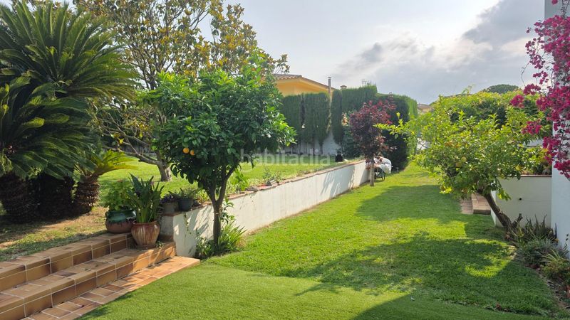 Foto 2cea8e74-8701-4f4d-b9cc-2da15d530bf0. Casa amb calefacció aparcament piscina a Riells Escala (L´)