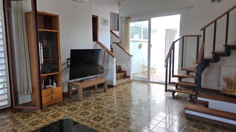 Foto 42aaaafd-d87a-423b-a4cd-6e6fbba88fc1. Casa amb calefacció aparcament piscina a Riells Escala (L´)