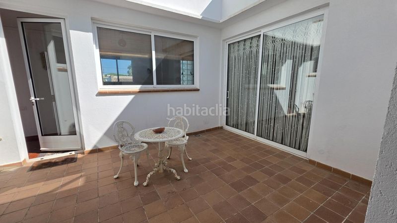 Foto 49ca4230-e351-4254-bd13-cdb08e51d265. Casa amb calefacció aparcament piscina a Riells Escala (L´)