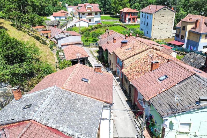 Foto 421946b0-a2e0-43ef-841b-ddacfcb818f8. Casa en lg casomera 13 polígono 111 parcela 818 33681 all 13 casa casona histórica siglo xvi anexa terraza con barbacoa casomera, concejo asturias en Aller