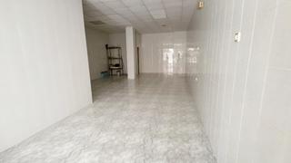 Local Comercial  Calle de cambroneras. Local comercial en perfecto estado en albatera  listo para entra