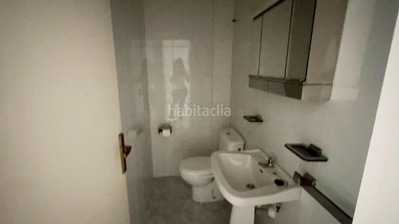 Foto a8b50818-67bb-491a-8922-605de6ecbafc. Local comercial a Albatera