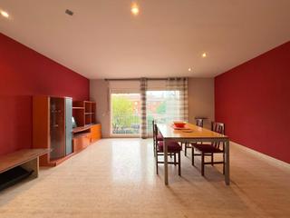 Maison jumelée à Carrer jonic 6. Chalet adosado en migjorn, reus  tarragona