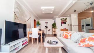 Flat  Pais de gales (as). Piso reformado en aguadulce sur con piscina comunitaria junto al