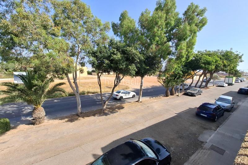 Foto ffed2059-eb42-4929-8725-14fdd5ab26c4. Casa  con gran potencial en zona tranquila terraza, azotea y garaje en Ejido (El)