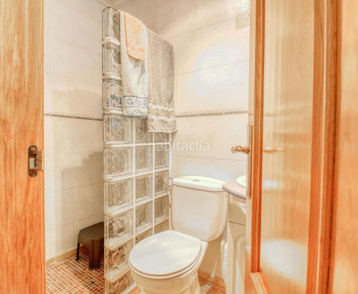 Foto 20058acd-c955-49e5-ad45-eb3c3ddae28d. Chalet avec parking dans Albatera