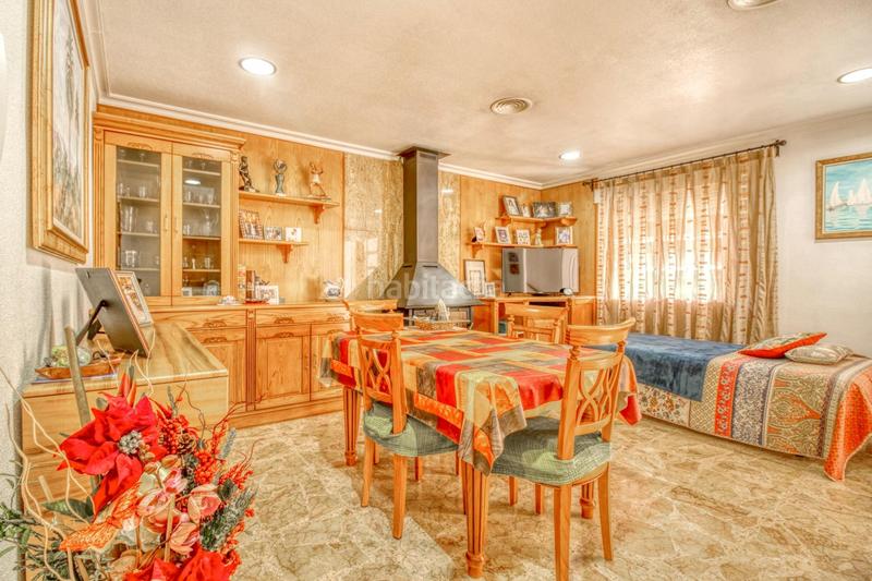 Foto 2c38cdfa-9fb8-4647-bc9f-b944f5562959. Chalet avec parking dans Albatera