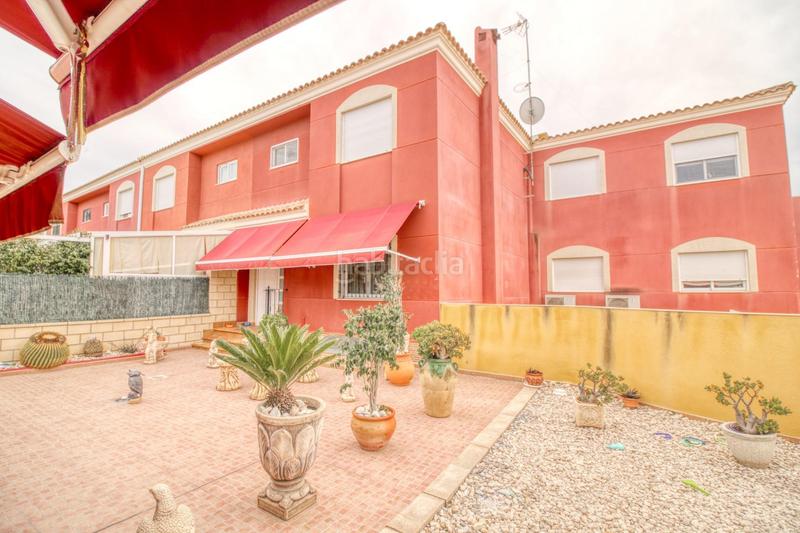 Foto aa88bb63-eab9-4425-996f-34ff288465f1. Chalet avec parking dans Albatera