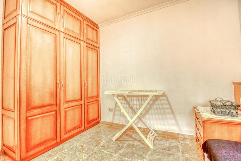 Foto af5063eb-3162-4e64-9aa1-8c873ddcad99. Chalet avec parking dans Albatera