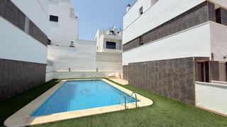 Maison jumelée  Calle corts valencianes. Adosado con vistas al mar en guardamar