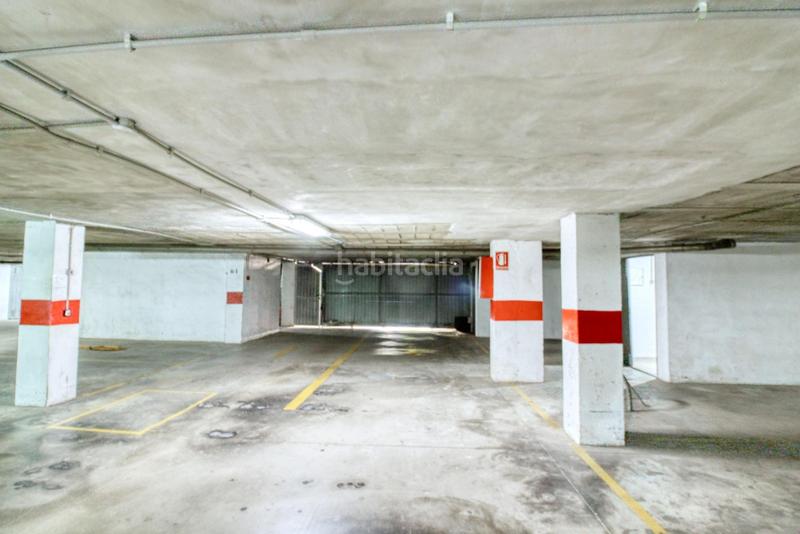 Foto ccfd03f1-891f-4af8-b1ca-dfe03fc9c50d. Aparcament cotxe a Calas Santiago Bernabeu Santa Pola