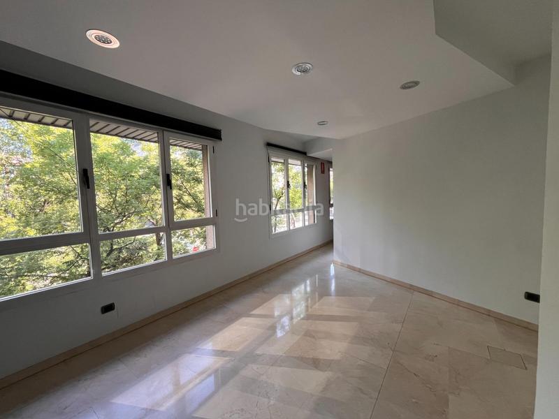 Foto 00f35154-d8a9-40c0-82f2-11e9a8de0bb2. Affitto ufficio con parcheggio in Argüelles Madrid